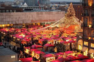 1024px-Weihnachtsmarkt_Dom_2011_1